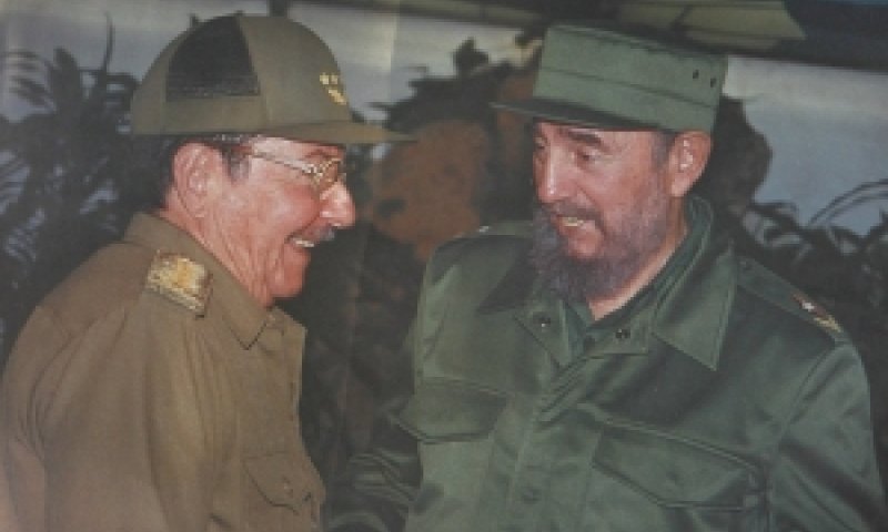 פידל וראול קסטרו [צילום: AP]