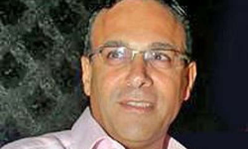 רוני מאנה [צילום: בוצ&acute;צ&acute;ו]
