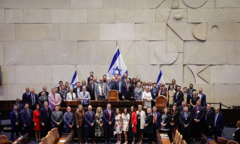 המשלחת המדינתית הגדולה אי פעם הגיעה לכנסת [צילום: נועם מושקוביץ/דוברות הכנסת]