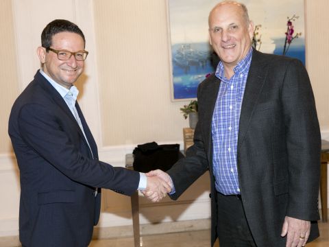מארק וורסץ, מנכ"ל ויו"ר Andersen Tax הגלובלית ועו"ד אילן בן אלי, מנכ"ל פירמת Andersen [צילום: רפי דלויה]