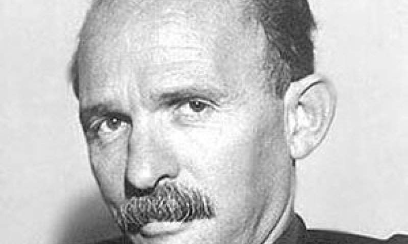 שם טוב. נודע בשמו הטוב