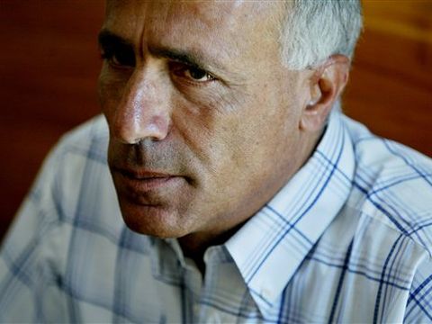 ואנונו בפתח הדיון [AP]