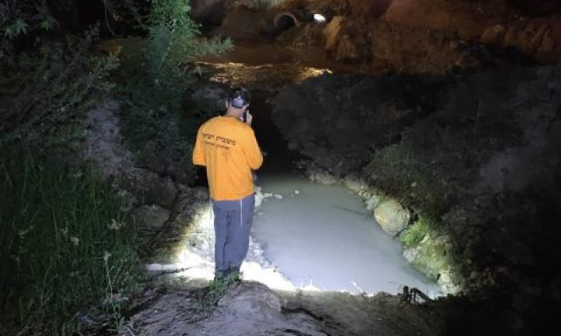 בור המים שבו טבע הנער [צילום: דוברות המשטרה]