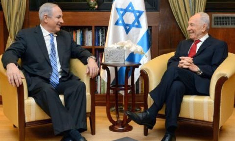 פרס ונתניהו. הנוהל חייב פגישה [צילום: קובי גדעון/לע"מ]