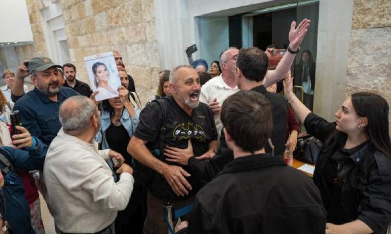 נסיון הפריצה [צילום: יונתן זינדל/פלאש 90]