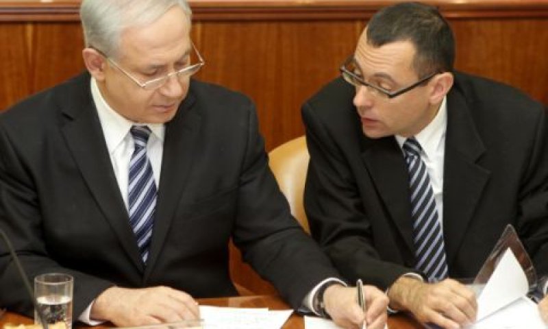 נתניהו בישיבת הממשלה [צילום: פלאש 90]