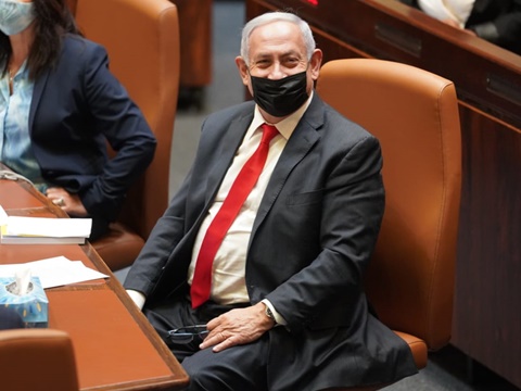 נתניהו במליאה. לא נשאר לחוק משאל העם [צילום: דוברות הכנסת - דני שם טוב]