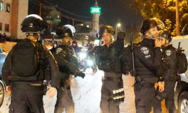 שוטרים במזרח ירושלים [צילום: דוברות המשטרה]