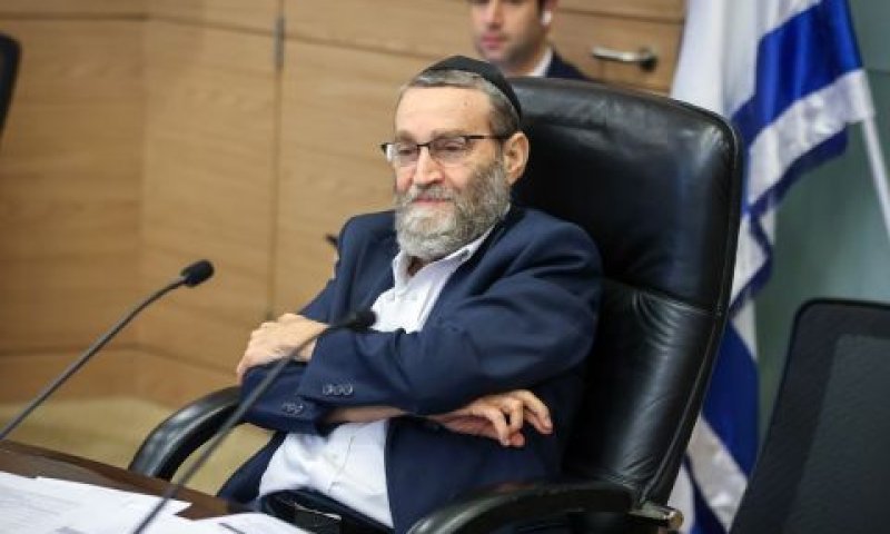 גפני בוועדת הכספים [צילום: נועם מושקוביץ/דוברות הכנסת]