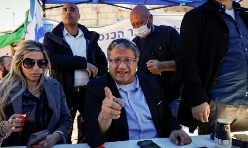 בן-גביר. חזר ללשכתו בשכונת שמעון הצדיק [צילום: אוליביה פיטוסי/פלאש 90]