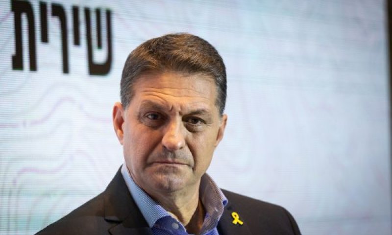 ביבס. "רמיסה פומבית של שבת" [צילום: יונתן זינדל/פלאש 90]