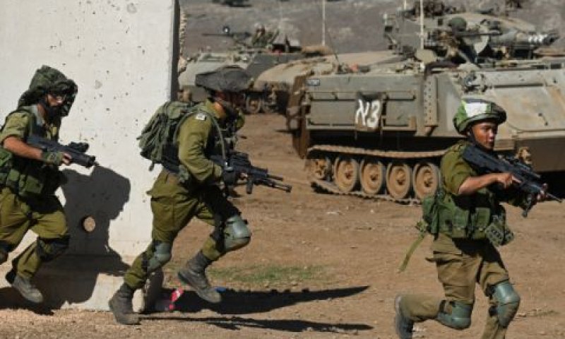 אימון לוחמים ברמת הגולן לקראת התמרון הקרקעי בעזה [צילום: מיכאל גלעדי/פלאש 90]