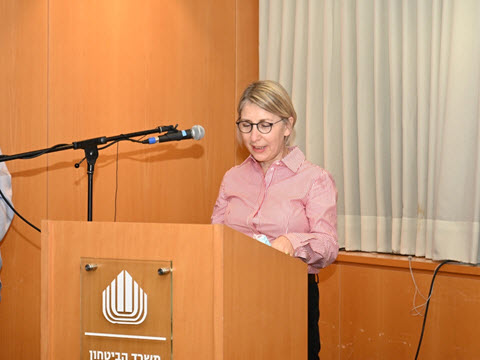 ארנה שמחוני עופר [צילום: טל עוז, אגף דוברות והסברה במשרד הביטחון]