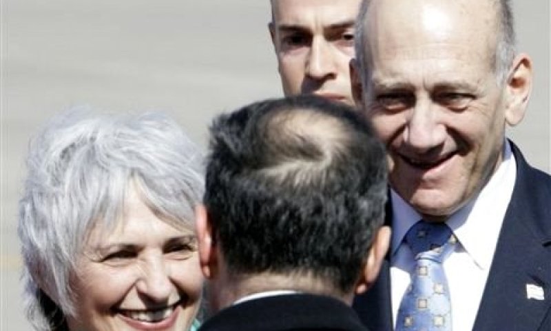 אהוד ועליזה אולמרט [צילום: AP]