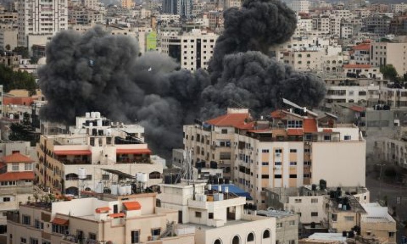להציל את תושבי עזה מידי עריץ אכזרי [צילום: עטייה מוחמד, פלאש 90]