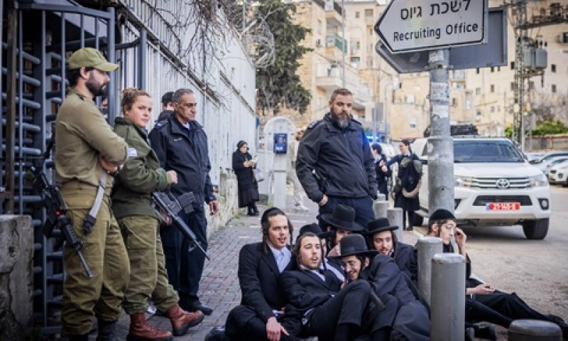 החוק לא צפוי להביא לשינוי בדפוסי הגיוס [צילום: חיים גולדברג, פלאש 90]