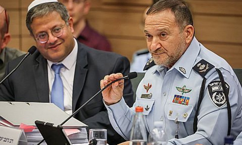 בן-גביר והמפכ"ל. הצעה שעשויות לה השלכות דרמטיות [צילום: נועם מושקוביץ/דוברות הכנסת]