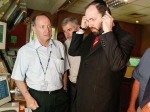 השר אטיאס בביקורו בנתב"ג [צילום: גיל הדני]