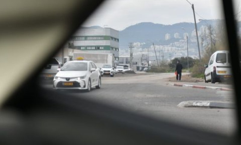 רגעי הפשיטה המשטרתית [צילום: דוברות המשטרה]