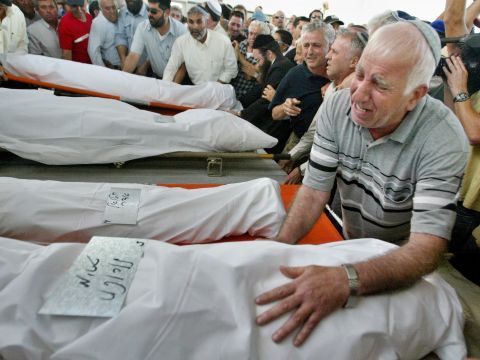 הלווית טלי חטואל וארבע בנותיה [AP]