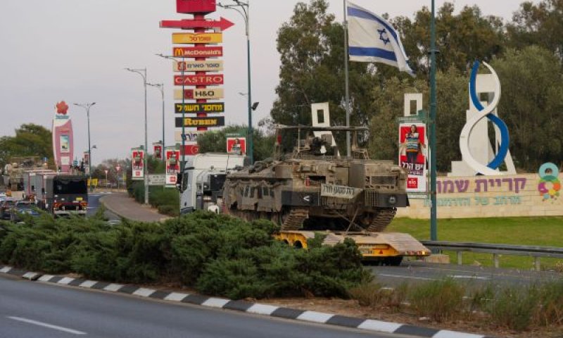 מהדיון בוועדת השרים - לשטח עצמו [צילום: אייל מרגולין/פלאש 90]