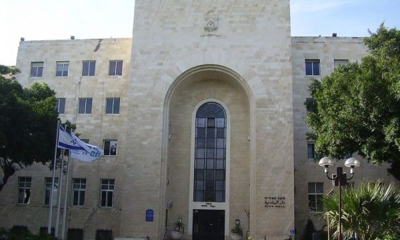 עיריית חיפה. עוד שנה וחצי למתן ההיתר [צילום: אבישי טייכר]