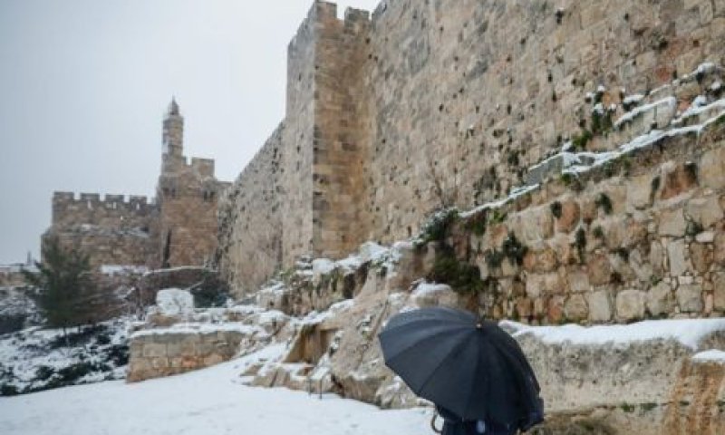 [צילום: אוליביה שלג בירושלים פיטוסי/פלאש 90]