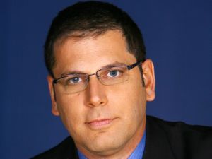 אבי פירסט [צילום: יח"צ]