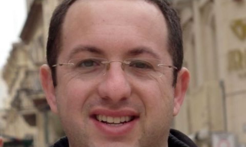 צביקה קליין [המרכז העולמי של בני ברית]