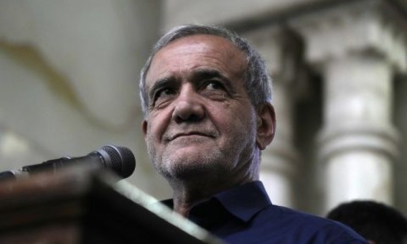 פזשכיאן, לא נענעים ללחץ [צילום: וחיד סאלמי, AP]