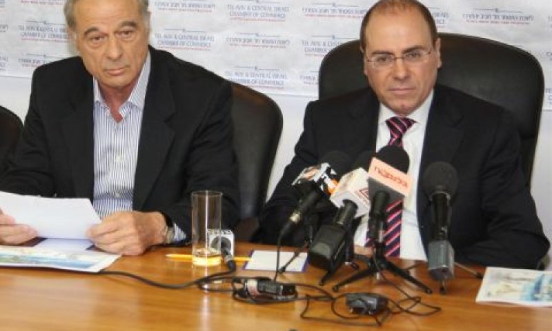 השר סילבן שלום ועו"ד אוריאל לין, היום [צילום: אסף לב]