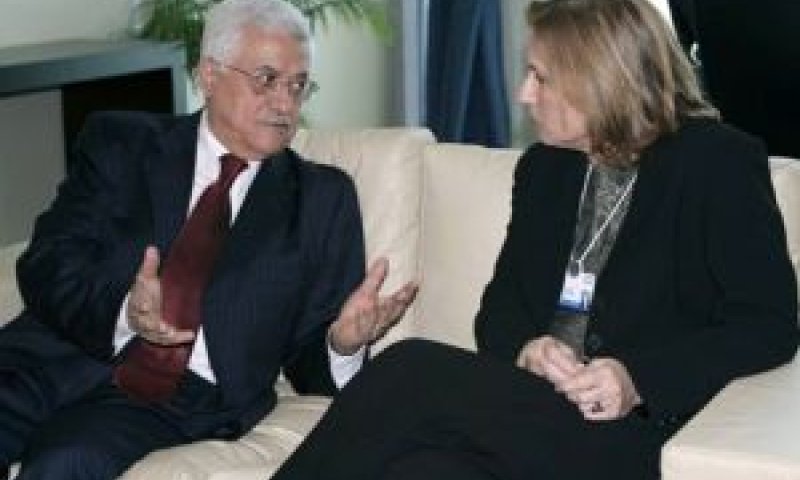 לבני ואבו מאזן. מדינה פלשתינית היא אינטרס ישראלי [צילום: AP]