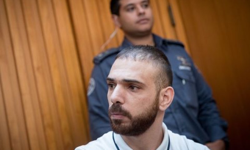 רושרוש. הטיח אבן בראש [צילום: יונתן זינדל, פלאש 90]