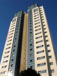הבניין בו נרכש הפנטהאוז