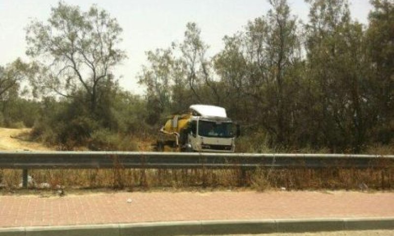 נהג ביובית שופך חומרים אסורים בשטח פתוח במושב מבועים בנגב
