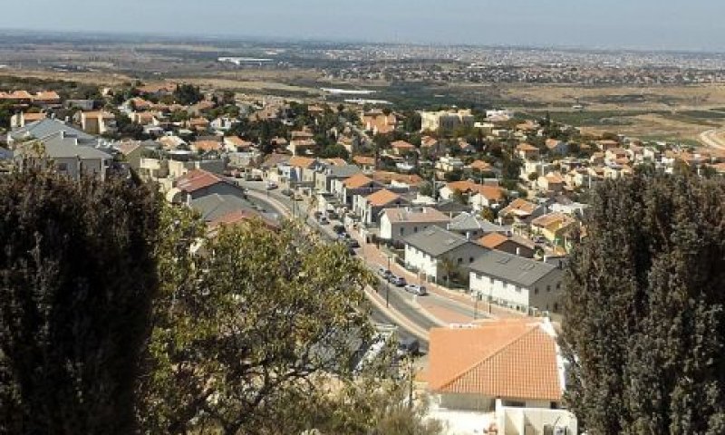 צופים. מחלוקת על הסכם הפיתוח [צילום: אורן חמאווי]