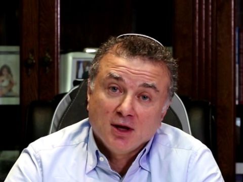מירלשווילי. הואזן בניגוד לחוק [צילום: יוטיוב]