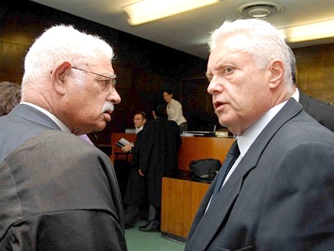 עו"ד ישראל פרי עם עורך דינו מיכה קיש [צילום: יוסי זליגר]
