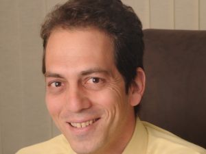 גיא זקס