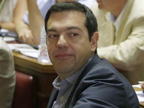 ציפראס. הולך לפרלמנט [צילום: AP /Thanassis Stavrakis]