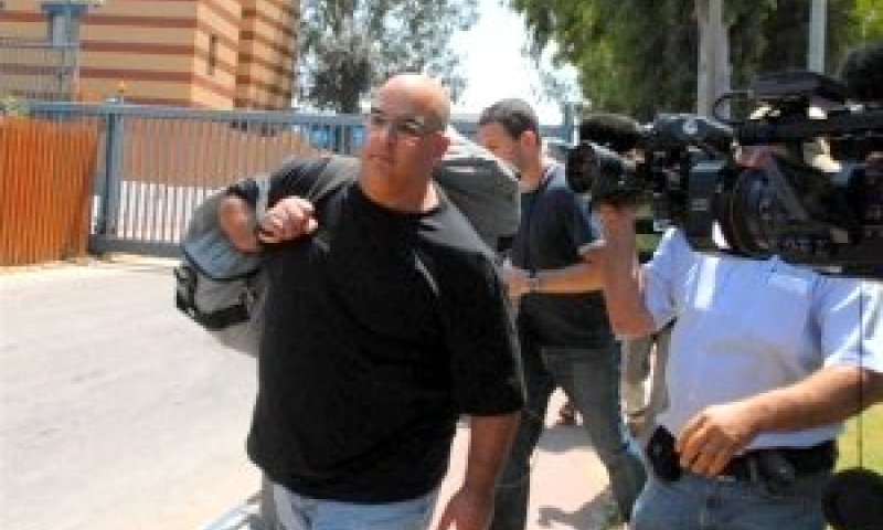 עומרי שרון משתחרר מהכלא [צילום: יוסי זליגר]