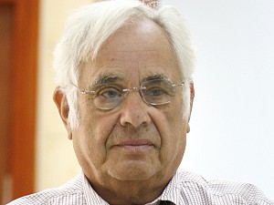 טלנסקי. נתן כסף [צילום: פלאש 90]