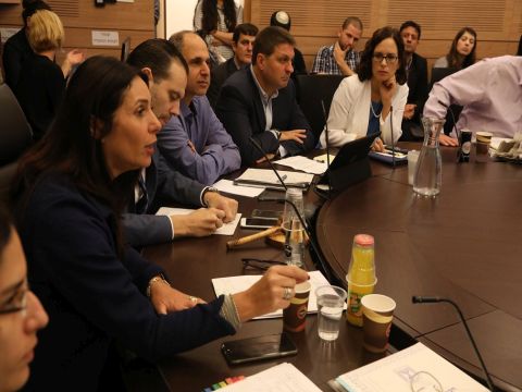 דיון סוער בוועדה [צילום: דוברות הכנסת]