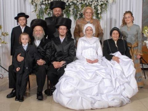 ההרוגים, בני משפחת ברנשטיין, בחתונתם של מלי ודוד [תמונה מהאלבום המשפחתי]