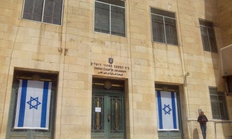 כמה אנשים ייכנסו לאולם