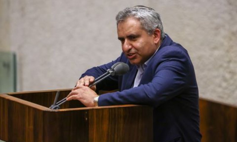 אלקין. עם הפנים החוצה [צילום: נועם מושקוביץ/דוברות הכנסת]