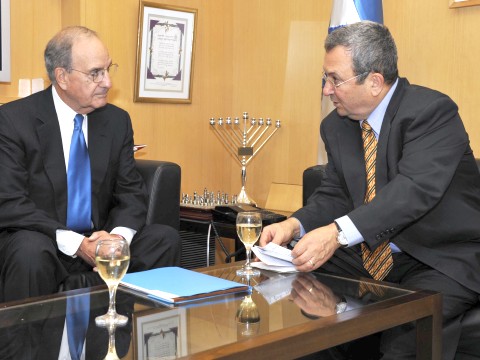 פגישת שר הביטחון והשליח האמריקני המיוחד [צילום: משרד הביטחון]
