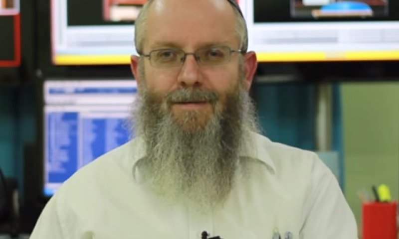 שיינברג. סולק בבושת פנים [צילום: יוטיוב]