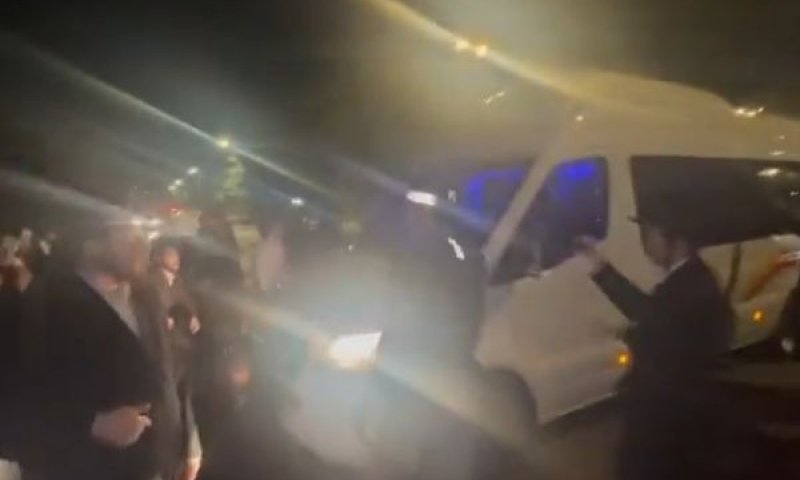אבנים, גז מדמיע ובריחה [צילום: שימוש לפי סעיף 27א לחוק זכויות יוצרים]
