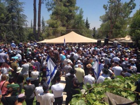 הלווית סמל מקס שטיינברג שנהרג באסון הנגמ"ש בלילה שבין שבת לראשון [צילום: דניאל קראוס]